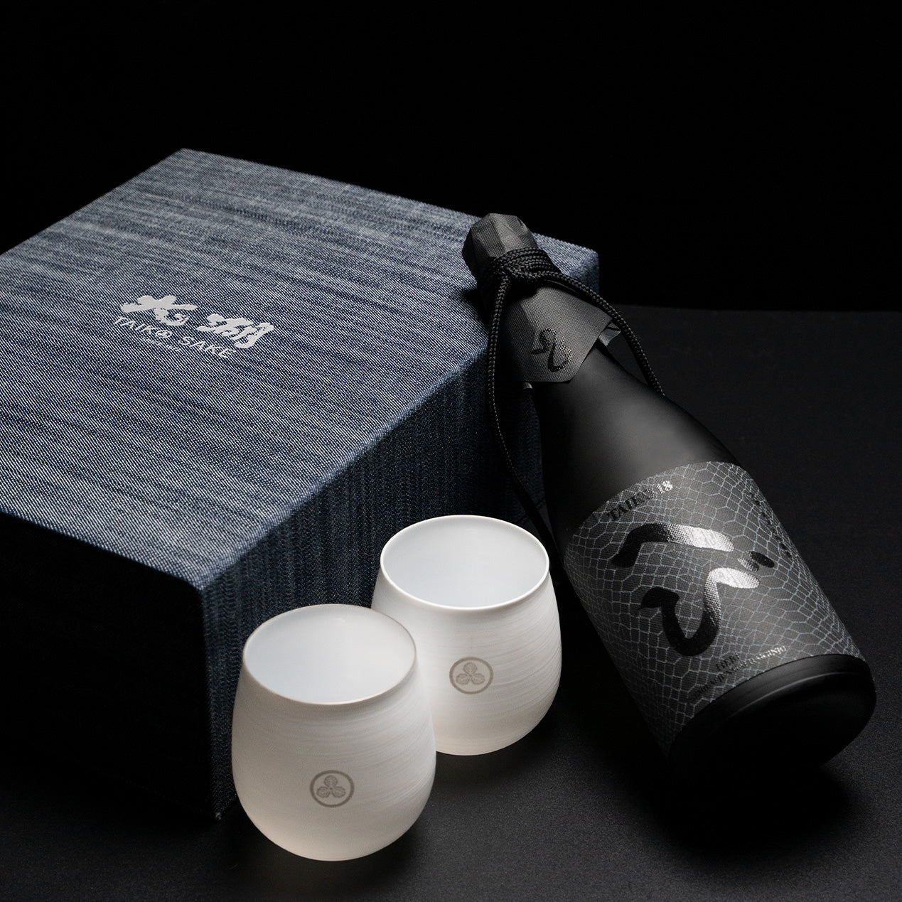 へび  HEBI 純米大吟釀  清酒牛仔禮盒套裝